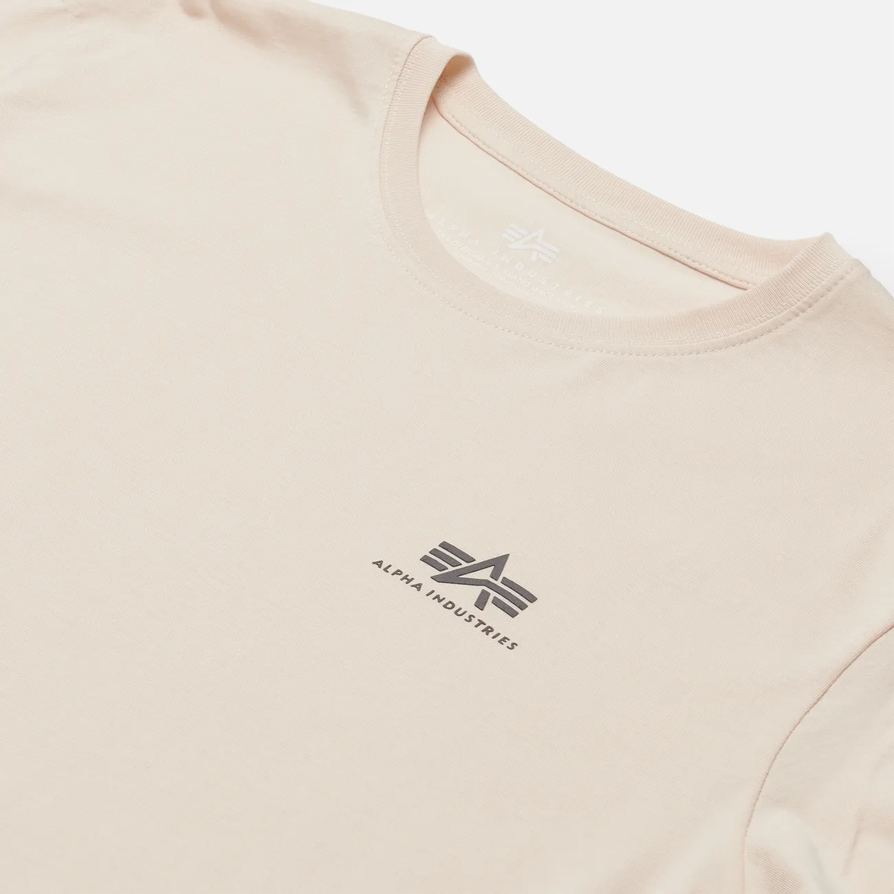 ALPHA INDUSTRIES Basic Jet White Stream Small Logo T-shirt | - Choice+Attitude