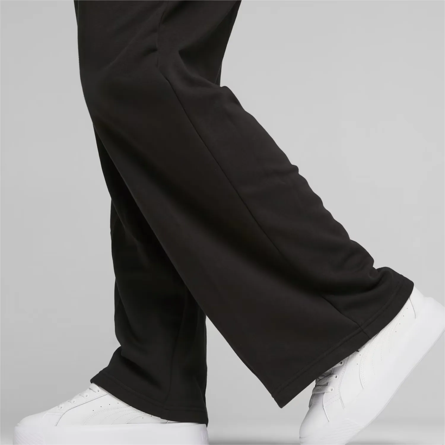 PUMA Classics Relaxed Women's Sweat Pants - Black